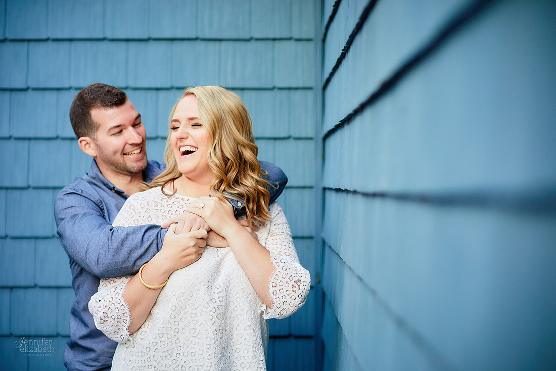 Jordyn & Joe: Engagement Session in The Flats and Cultural Gardens
