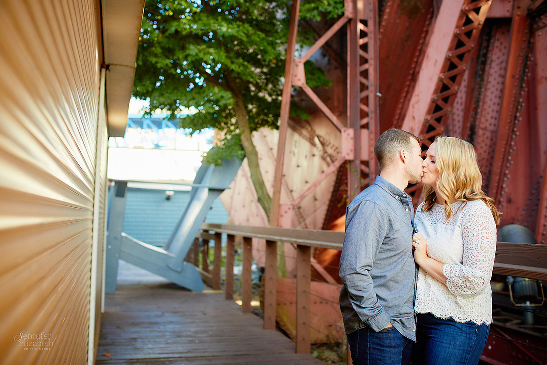 Jordyn & Joe: Engagement Session in The Flats and Cultural Gardens