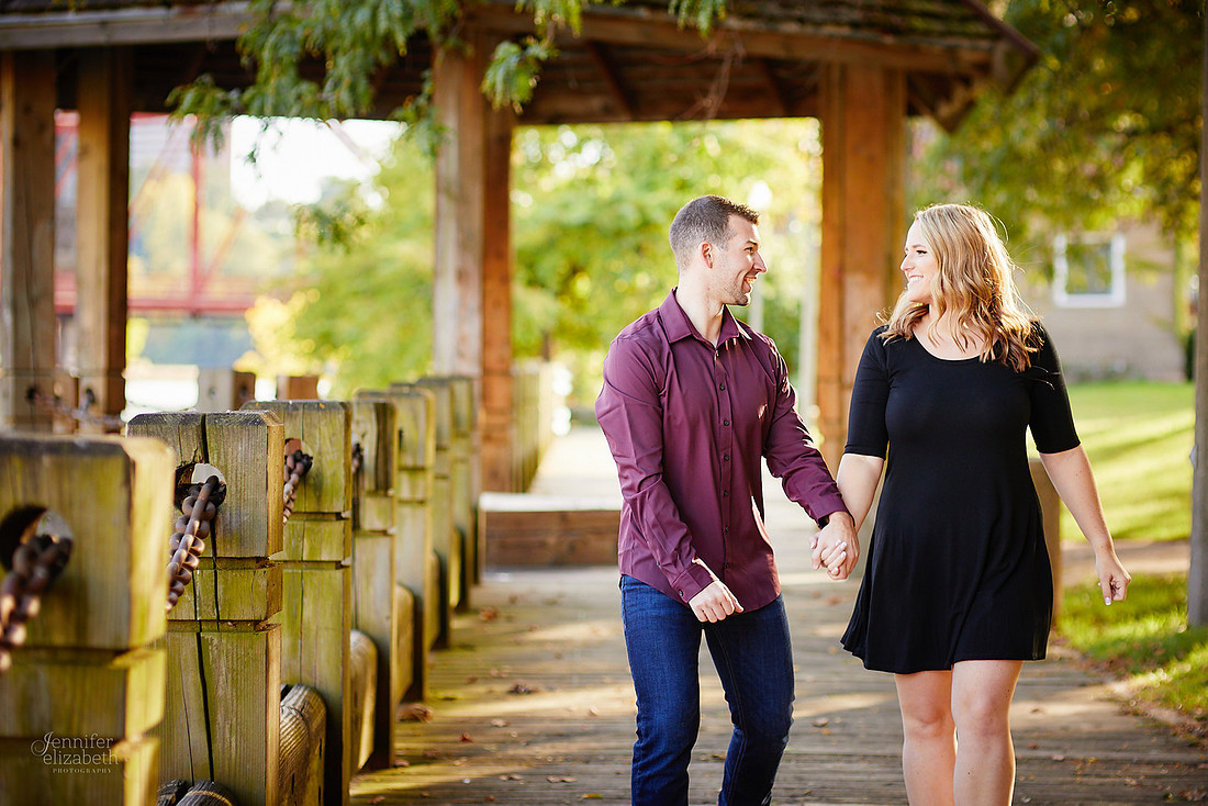Jordyn & Joe: Engagement Session in The Flats and Cultural Gardens