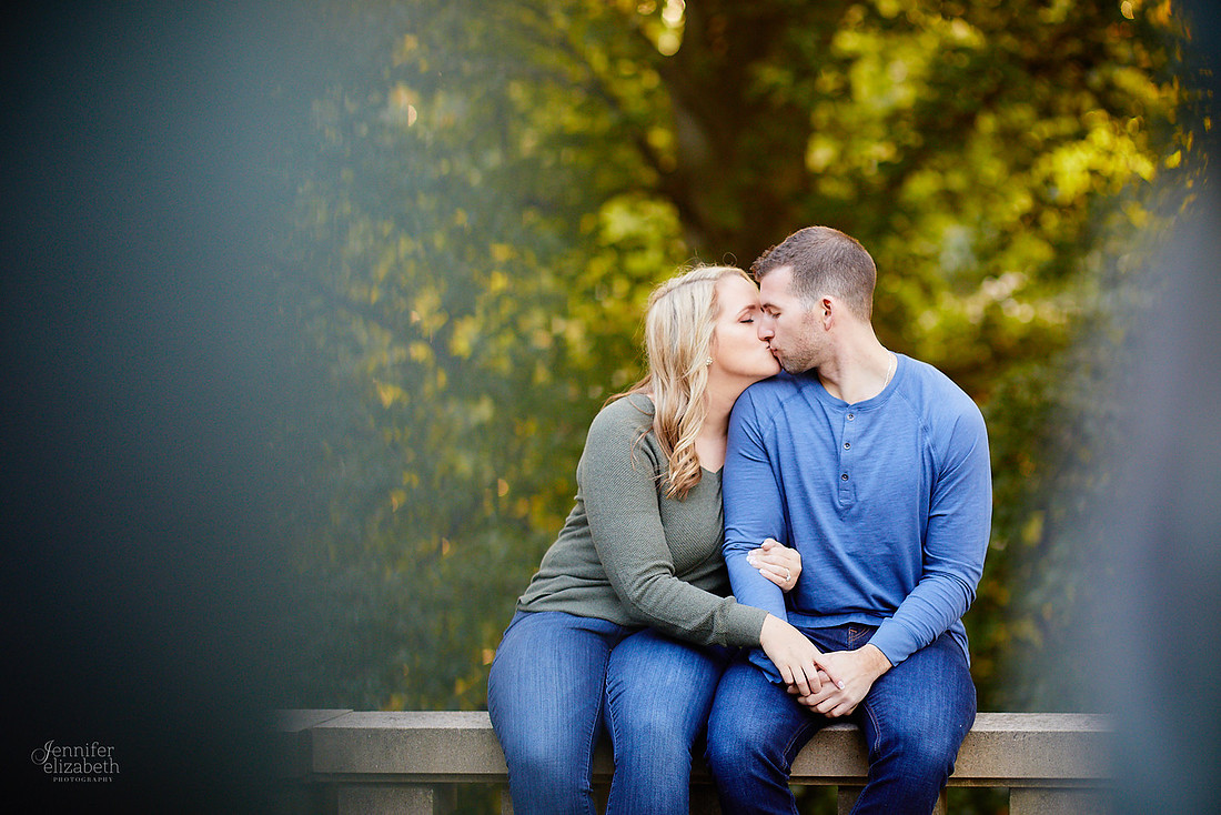 Jordyn & Joe: Engagement Session in The Flats and Cultural Gardens