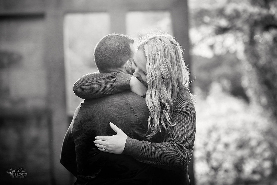 Jordyn & Joe: Engagement Session in The Flats and Cultural Gardens