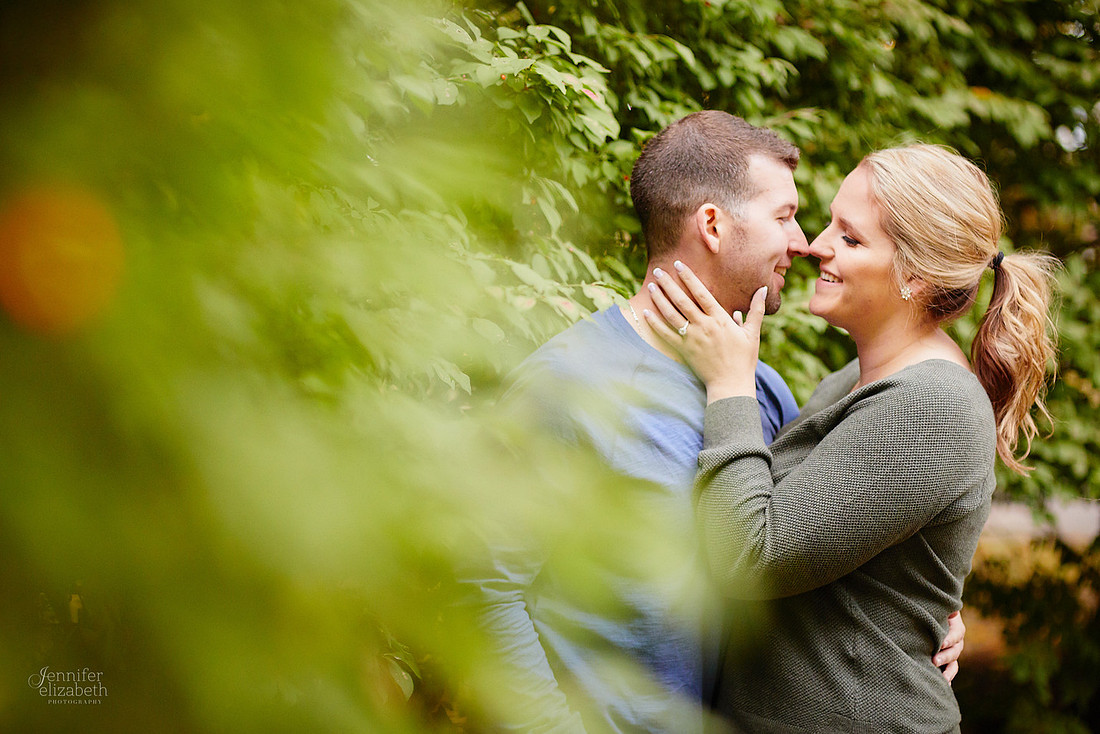 Jordyn & Joe: Engagement Session in The Flats and Cultural Gardens