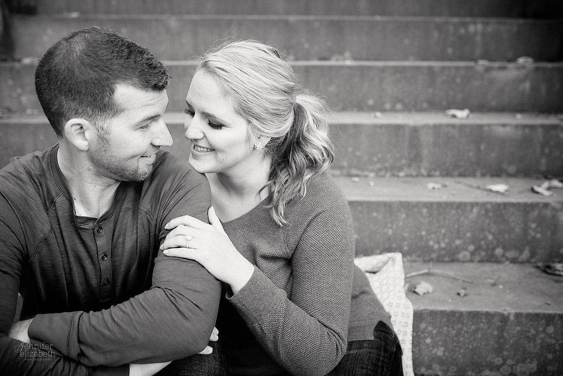 Jordyn & Joe: Engagement Session in The Flats and Cultural Gardens