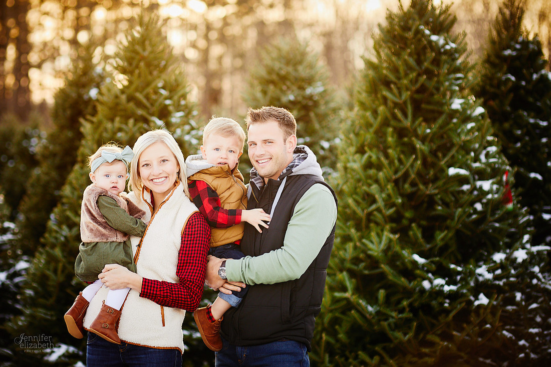 Micro Mini Portrait Sessions at Sugar Pines Farm