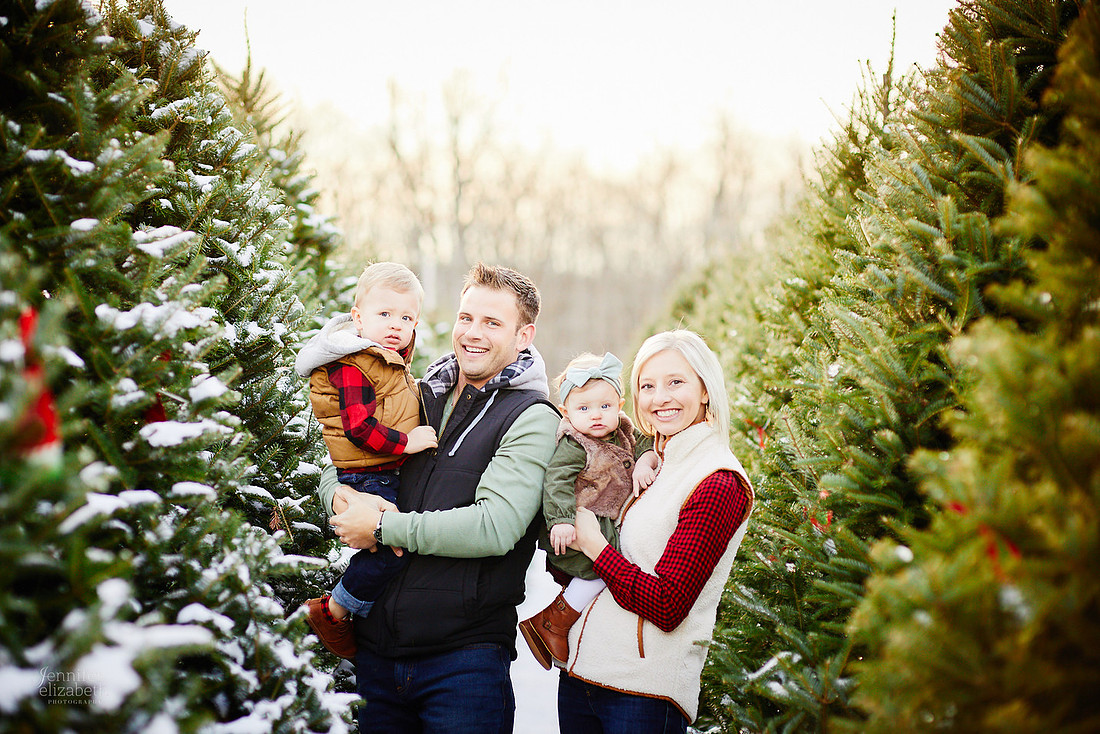 Micro Mini Portrait Sessions at Sugar Pines Farm