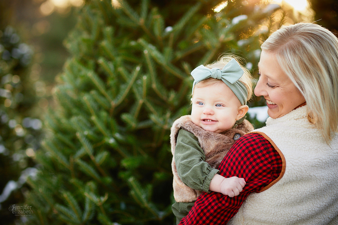 Micro Mini Portrait Sessions at Sugar Pines Farm