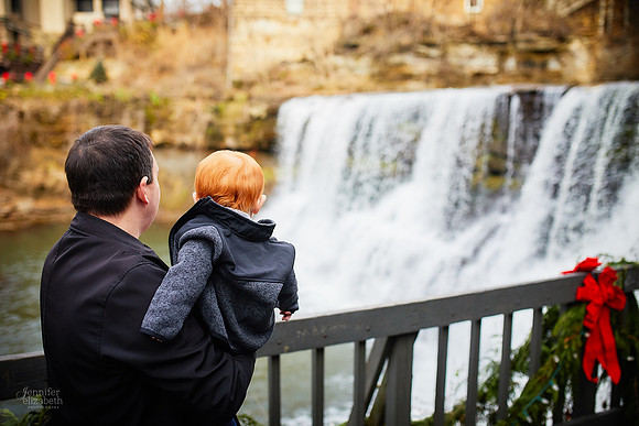 The D Family: Holiday Portrait Session in Chagrin Falls