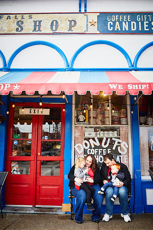 The D Family: Holiday Portrait Session in Chagrin Falls