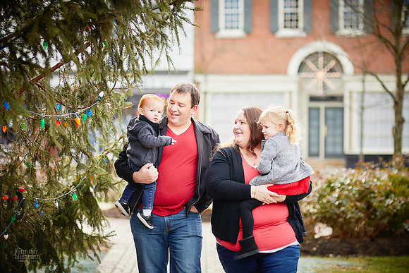 The D Family: Holiday Portrait Session in Chagrin Falls