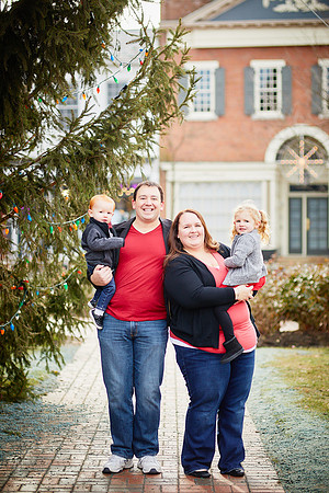 The D Family: Holiday Portrait Session in Chagrin Falls