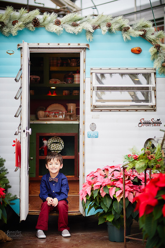 The S Family: Portrait Session at Breezewood Gardens & Gifts