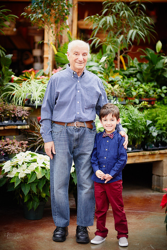 The S Family: Portrait Session at Breezewood Gardens & Gifts