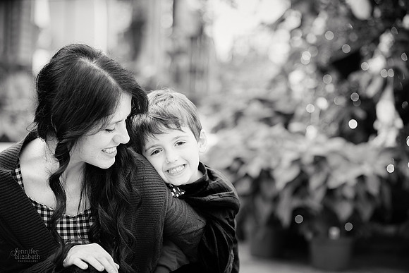 The S Family: Portrait Session at Breezewood Gardens & Gifts