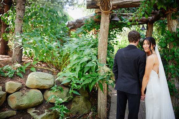 Jessica & Tim: Wedding at Orchid House Winery in Aurora, Ohio