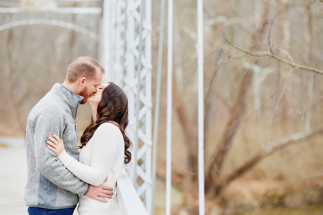 Janelle & Josh: Engagement Session in Brecksville Reservation