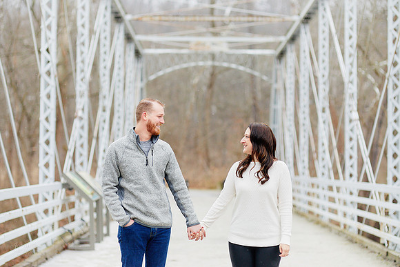 Janelle & Josh: Engagement Session in Brecksville Reservation