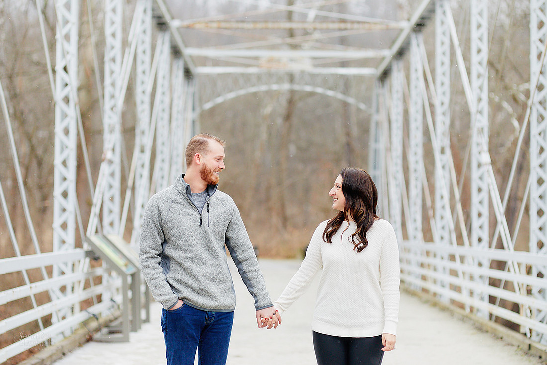 Janelle & Josh: Engagement Session in Brecksville Reservation