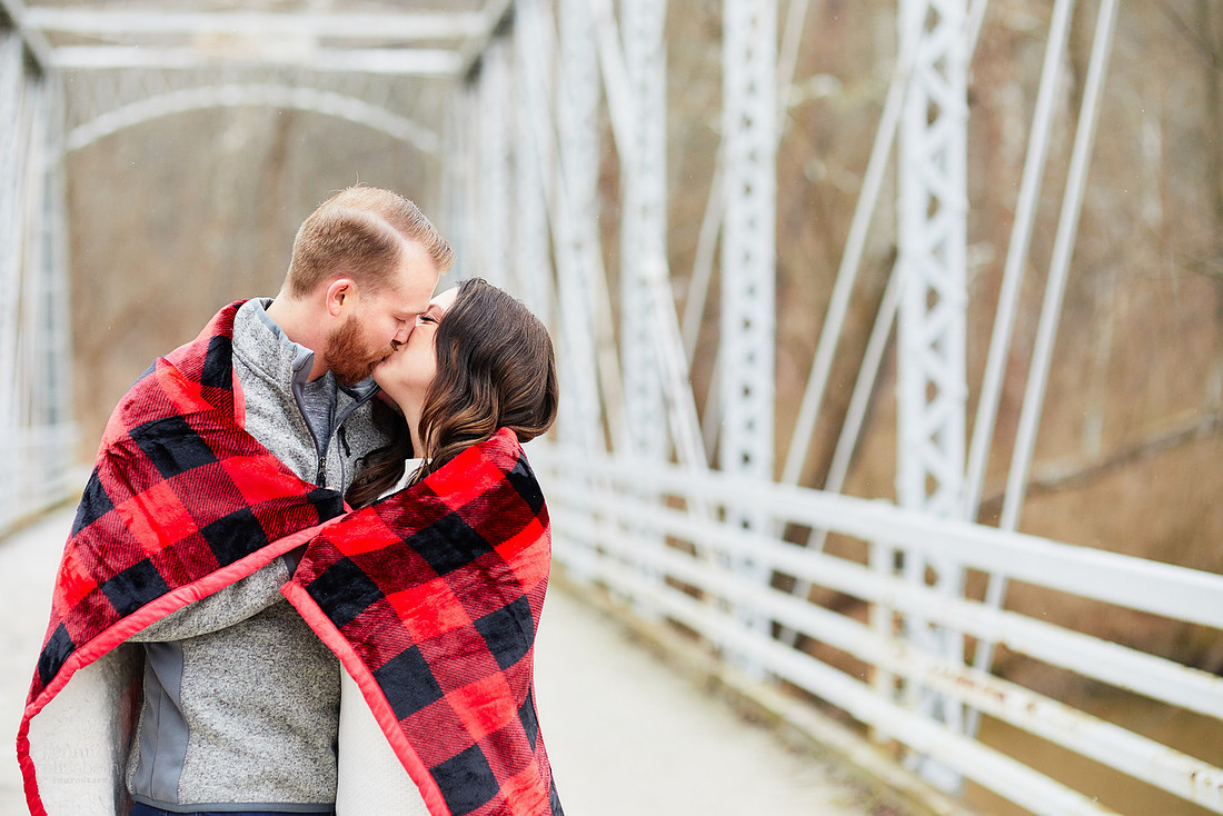 Janelle & Josh: Engagement Session in Brecksville Reservation