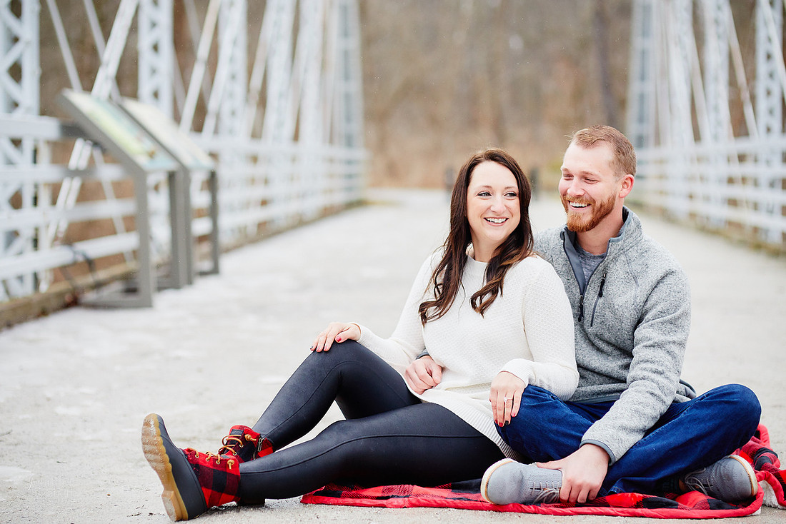 Janelle & Josh: Engagement Session in Brecksville Reservation