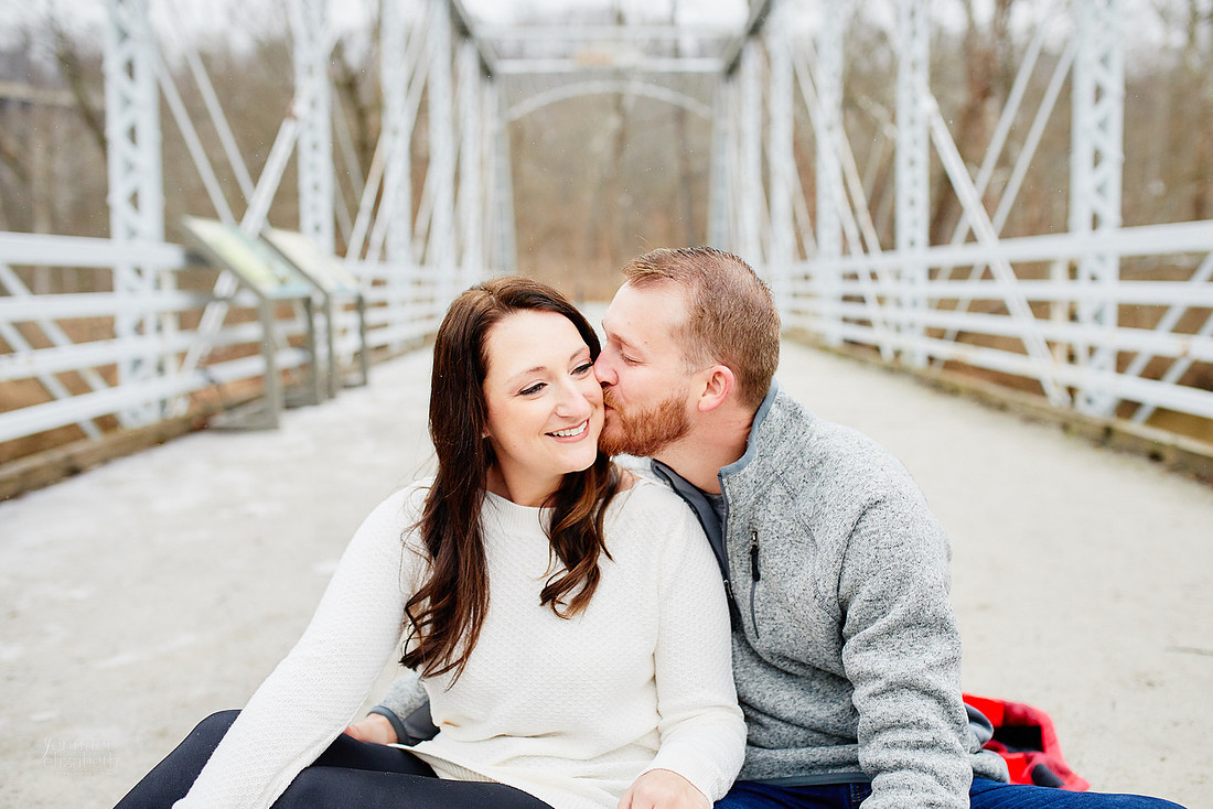 Janelle & Josh: Engagement Session in Brecksville Reservation