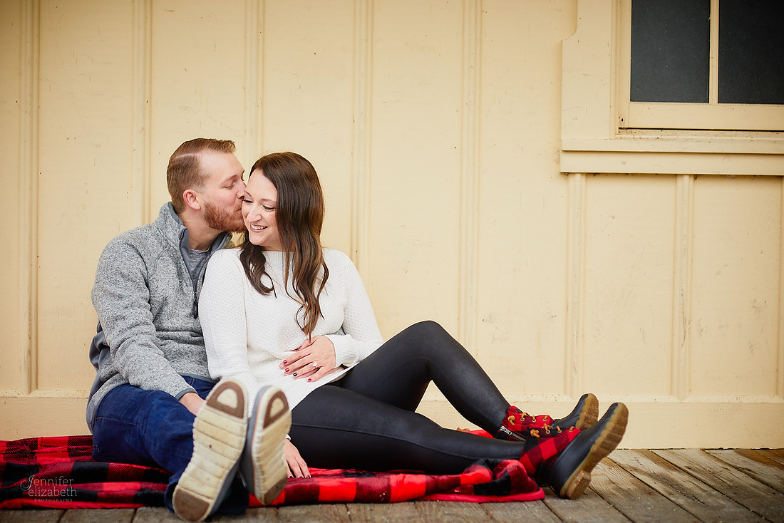 Janelle & Josh: Engagement Session in Brecksville Reservation