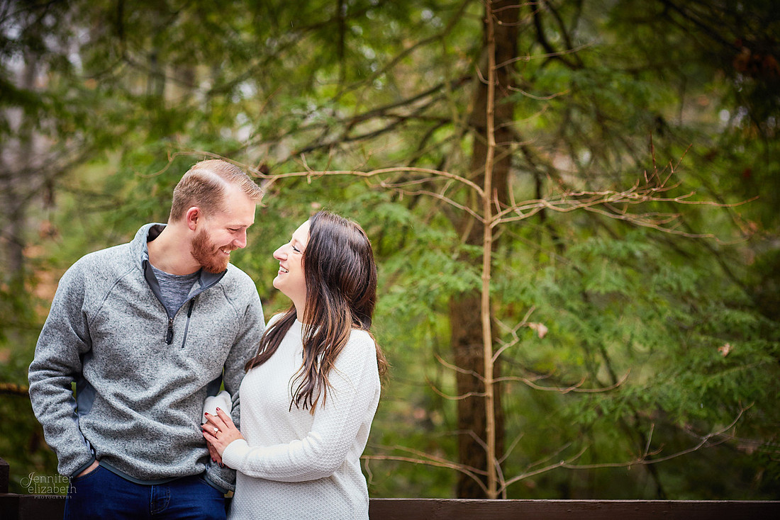 Janelle & Josh: Engagement Session in Brecksville Reservation