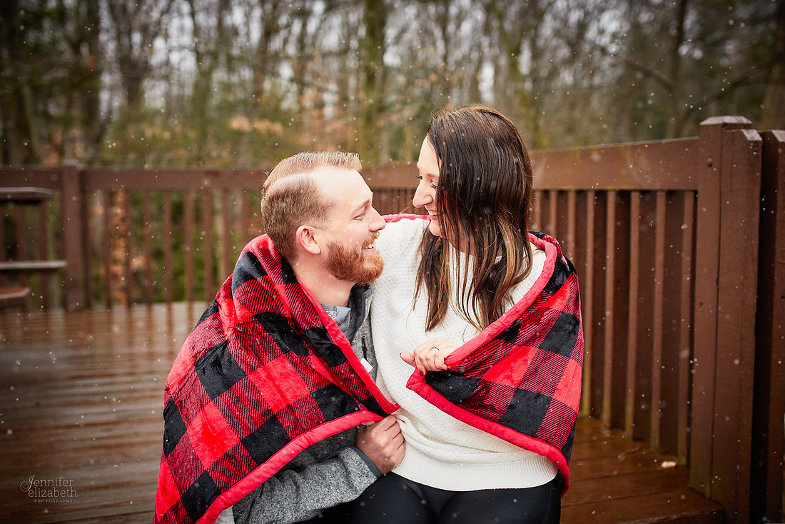 Janelle & Josh: Engagement Session in Brecksville Reservation