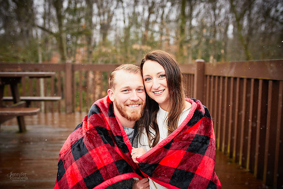 Janelle & Josh: Engagement Session in Brecksville Reservation