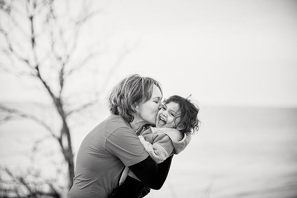 The S/J Family: Portrait Session at Lakewood Park in Cleveland