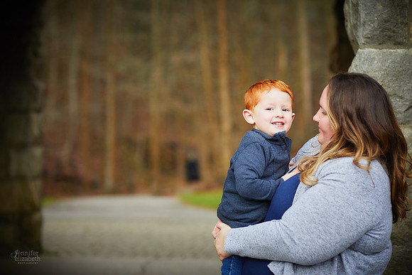 The D Family: Portrait Session at Squire’s Castle in North Chagrin Reservation