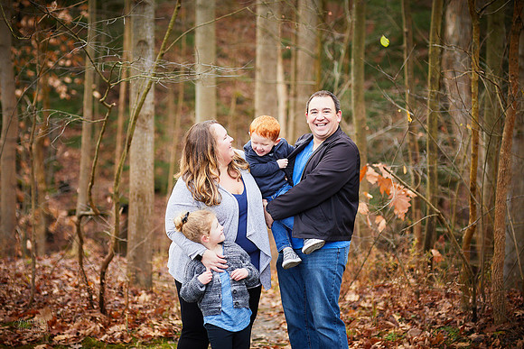 The D Family: Portrait Session at Squire’s Castle in North Chagrin Reservation