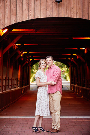Laura & Ryan: Engagement at David Fortier Park