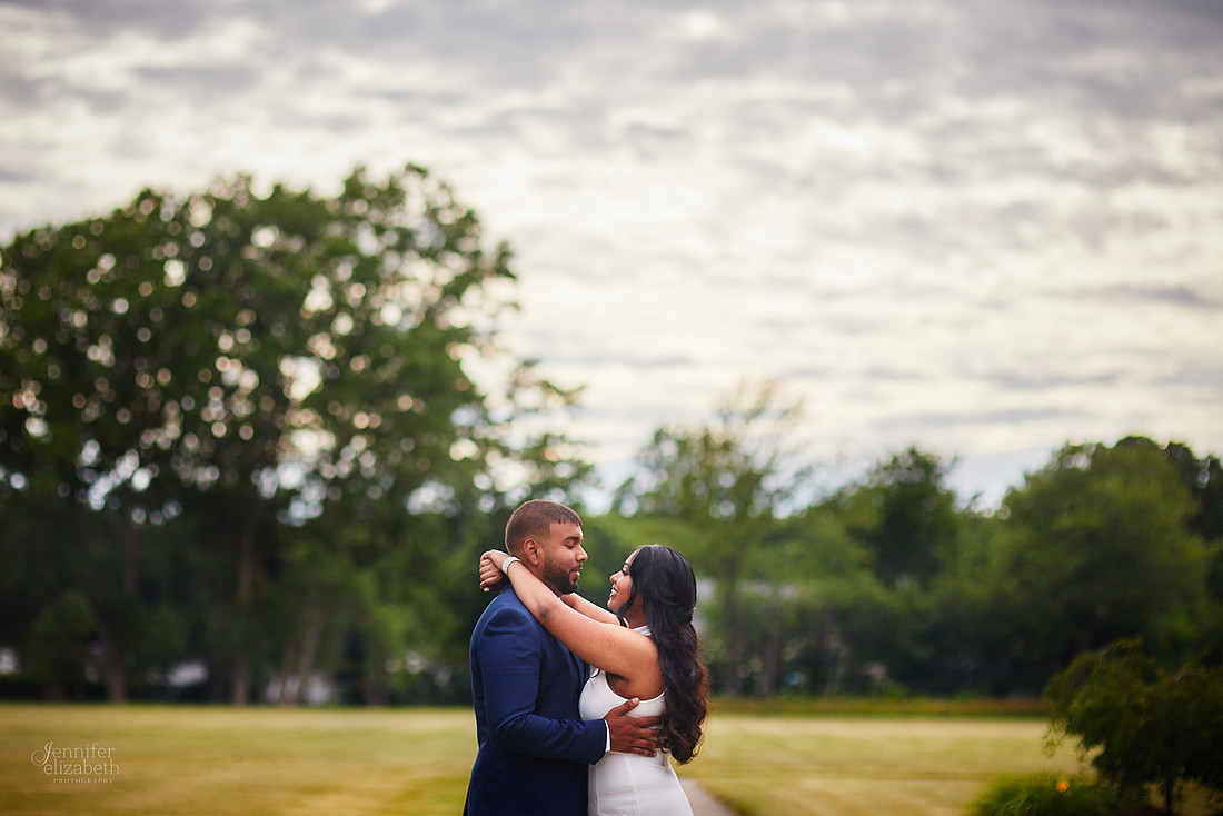 Stephanie & Vick: Wedding Portrait Session in North Olmsted
