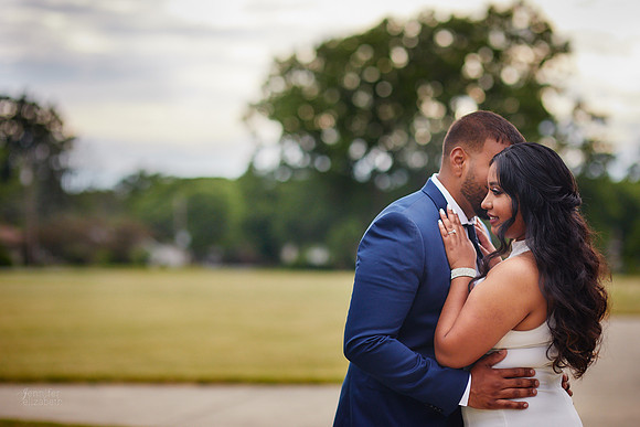 Stephanie & Vick: Wedding Portrait Session in North Olmsted