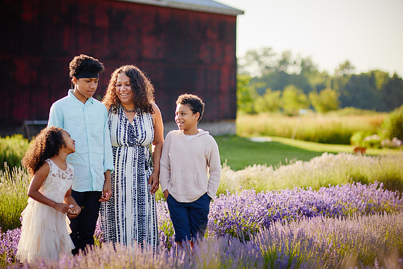 Mini Sessions at Luvin Lavender Farms in Madison