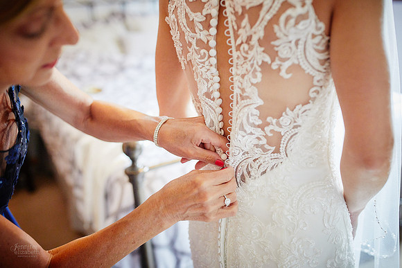 Gina & Allen: Cleveland, Ohio Wedding at St. Anthony of Padua Church