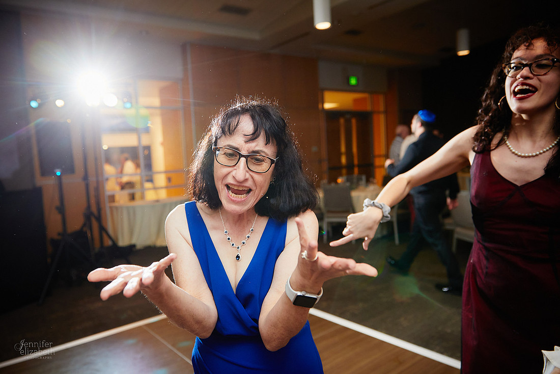 Maia & Ben: Wedding at Gleneagles Golf Club & Events in Twinsburg
