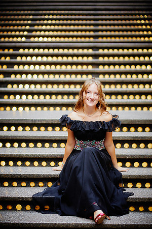 Analyse: Senior Portrait Session at The Arcade and East Fourth Street
