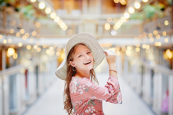 Analyse: Senior Portrait Session at The Arcade and East Fourth Street