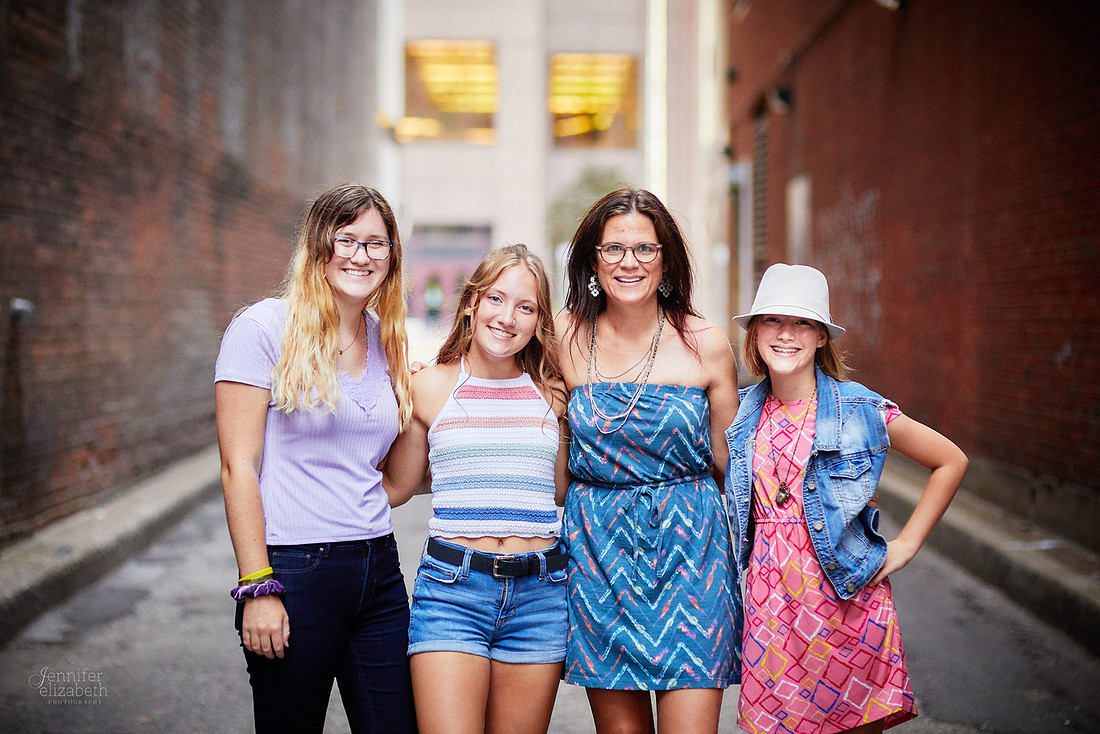Analyse: Senior Portrait Session at The Arcade and East Fourth Street
