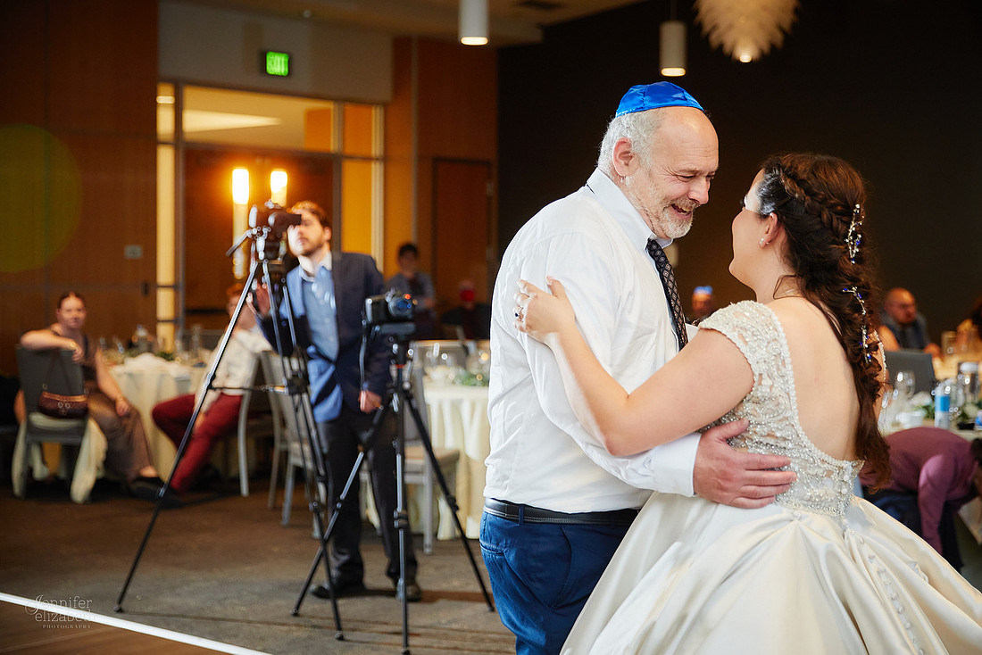 Maia & Ben: Wedding at Gleneagles Golf Club & Events in Twinsburg