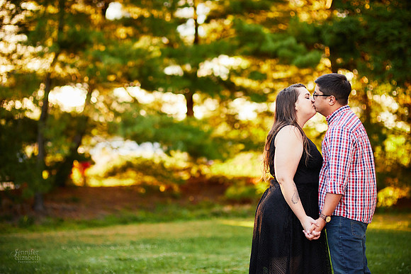 Meg & Tyler: Engagement Session at Boardman Park in Youngstown