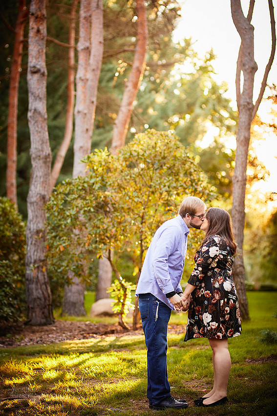 Seleste & Mark: Engagement Session at Schoepfle Gardens