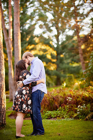 Seleste & Mark: Engagement Session at Schoepfle Gardens