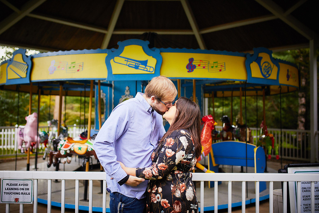 Seleste & Mark: Engagement Session at Schoepfle Gardens