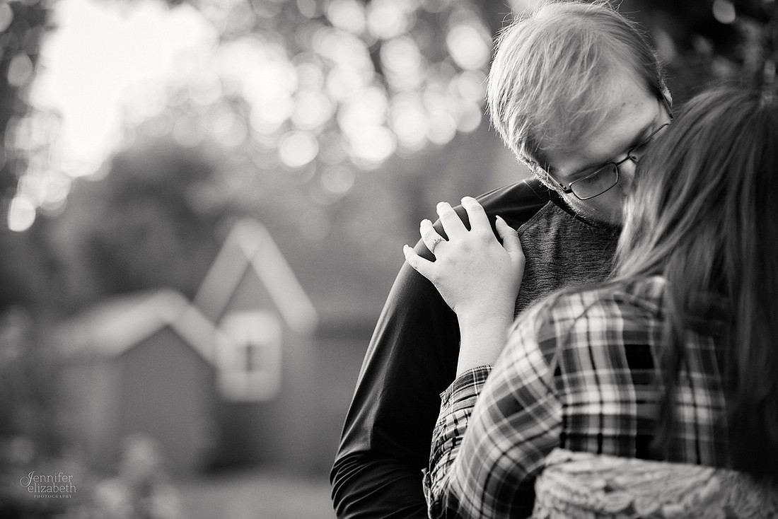 Seleste & Mark: Engagement Session at Schoepfle Gardens