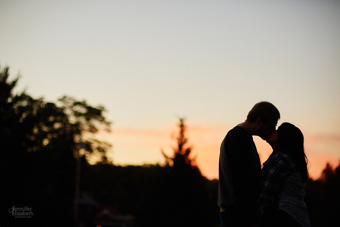 Seleste & Mark: Engagement Session at Schoepfle Gardens