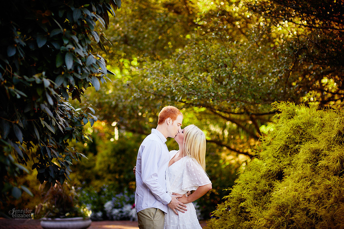 Erica & Grant: Engagement Session at Kingwood Center Gardens