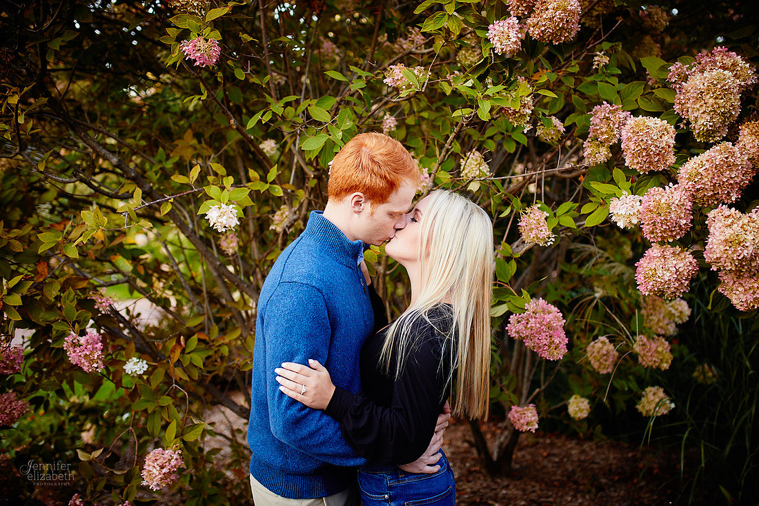 Erica & Grant: Engagement Session at Kingwood Center Gardens