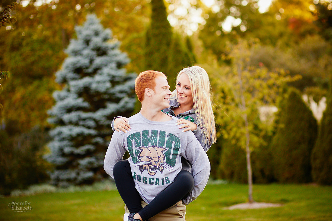 Erica & Grant: Engagement Session at Kingwood Center Gardens